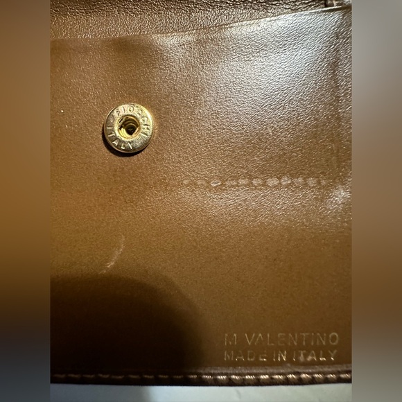 Vintage VALENTINO Bifold Monogram Wallet - Picture 9 of 16